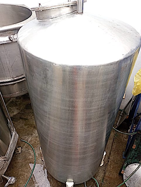 TANQUE ACERO INOXIDABLE 1.800 LITROS USADOS