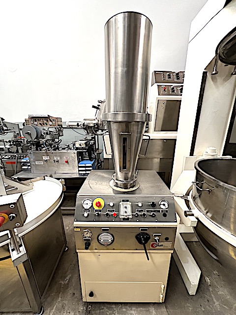 SECADOR A LECHO FLUIDIZADO  MARCA GLATT ACERO INOXIDABLE USADOS