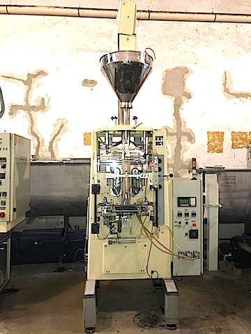 ENVASADORA AUTOMATICA 3 COSTURAS -ROVEMA- USADAS