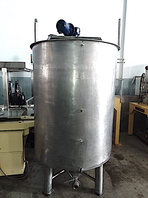 TANQUE ACERO INOXIDABLE 2.000 LITROS USADOS