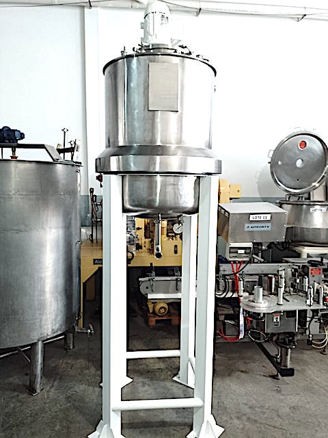 TANQUE ACERO INOXIDABLE 700 LITROS USADOS