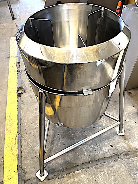 TANQUE ACERO INOXIDABLE 60 LITROS USADOS