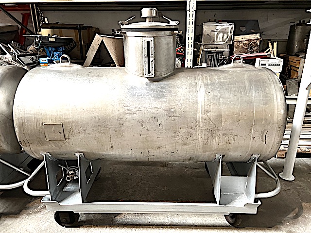 TANQUE ACERO INOXIDABLE HORIZONTAL 1.000 LITROS USADOS