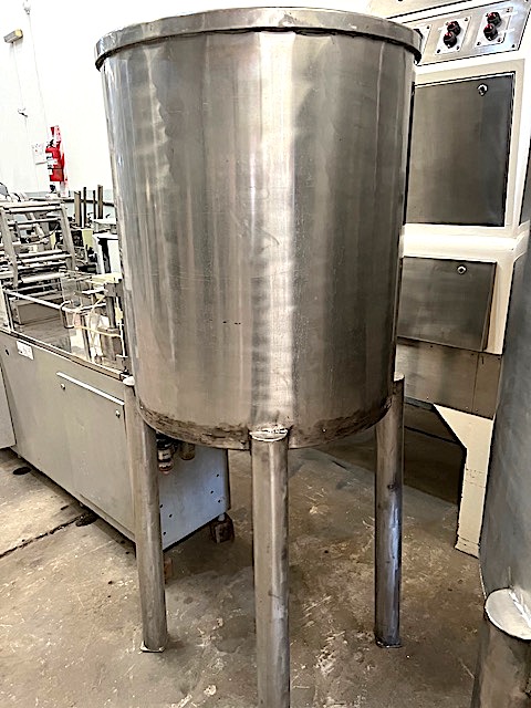 TANQUE ACERO INOXIDABLE 300 LITROS USADOS