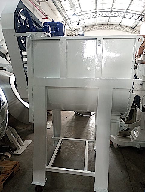MEZCLADORA DOBLE HELICOIDAL 900 LITROS USADAS